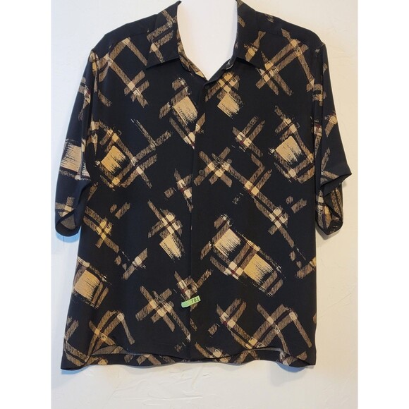 Claiborne Mens  100% Silk Shirt XL Black Brown  Short Sleeve Collared Button Up - Picture 2 of 6